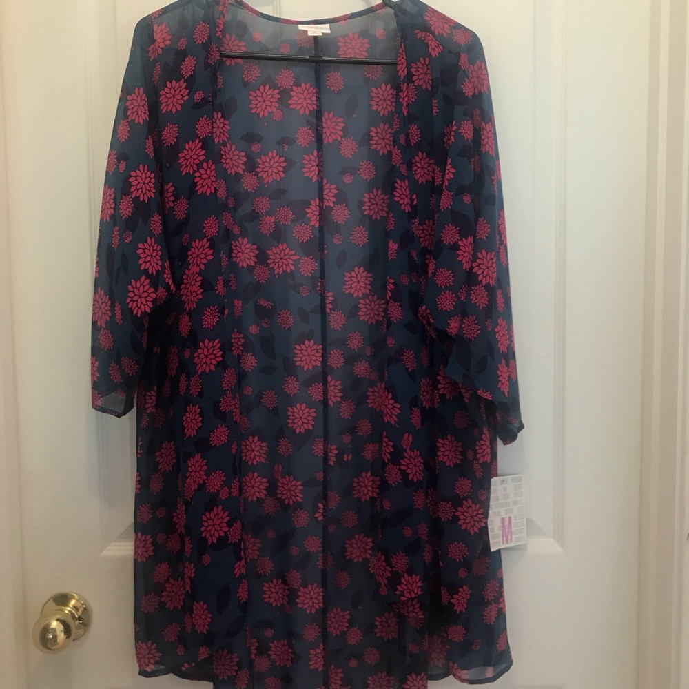 Medium Lularoe Lindsay NWT